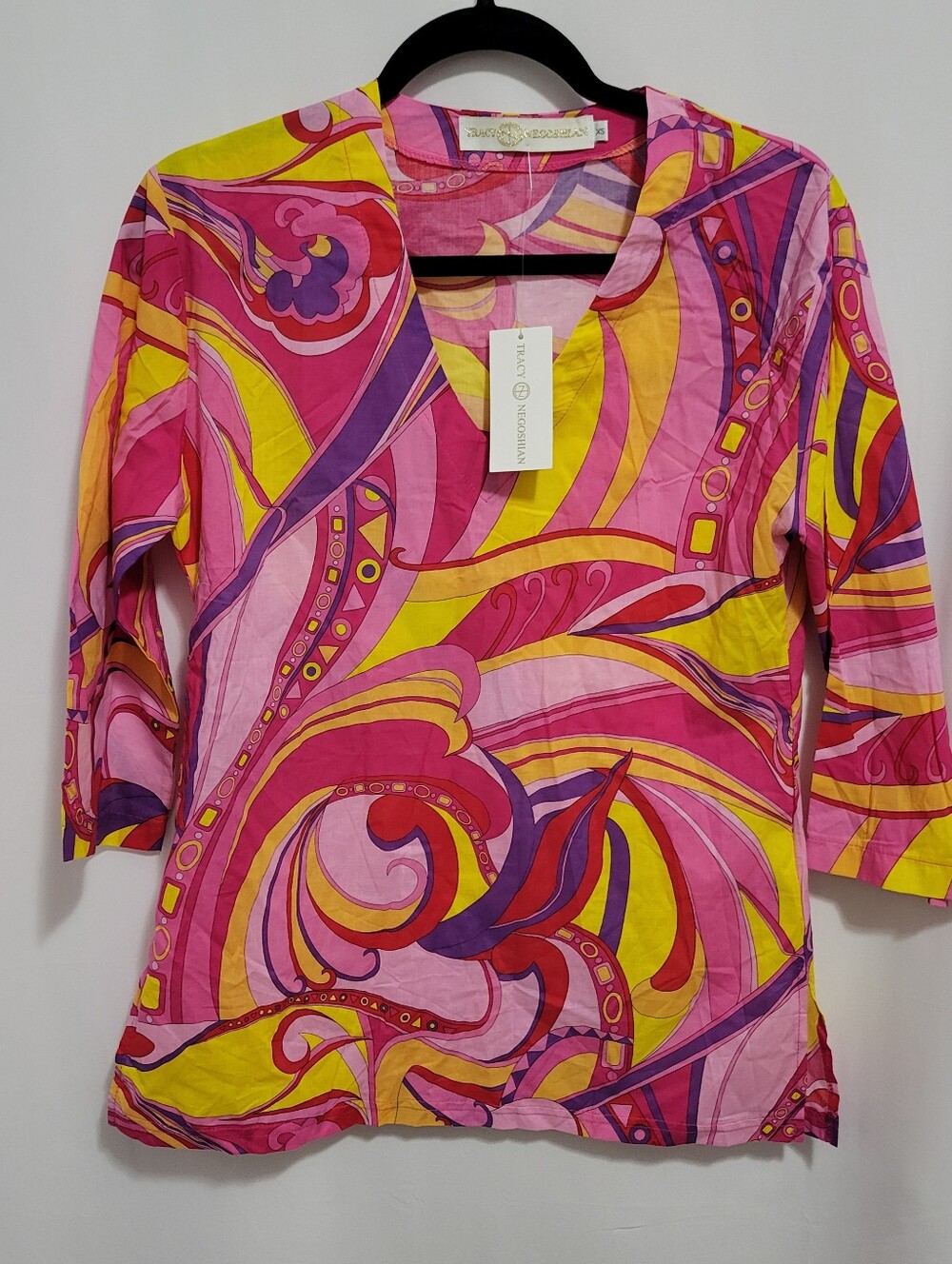Tracy Negoshian Pink, Yellow & Purple Swirl Tunic Top, Size XS. NEW